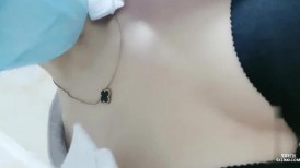 深夜神经内科值班室 【薛定谔的猫】极品小护士 逼里塞上跳蛋来填值班表 一会儿控制不住淫水往下滴内裤湿透了 好刺激