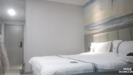 探花大神老王酒店约炮 移动公司上班的模特气质女白领身材极品换上情趣内衣抽插活好水多