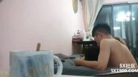 2023.8.24，【爱约良家】，开奥迪A6的单身少妇，到她家中偷情，舌吻共浴，无套，粉穴白浆流出，精彩泡良佳作