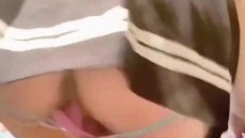 极品推特网红生物老师『闵儿』小怪兽自慰搞的小穴湿漉漉 内裤塞到逼里弄出好多白浆