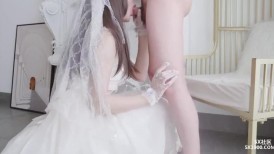 天花板级白虎女神〖米胡桃〗花嫁婚纱真的美哭了！ 口交中出，看着精液从纯洁女神小嫩逼流出