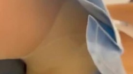 大神商场尾随偷拍美女裙底风光 JK制服学生妹和闺蜜。肉丝袜白内多角度超长CD