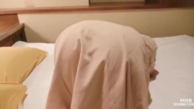 FC2 3756239 【顔出し】【生中出し解禁】その⑩某エリート官僚の美人熟女妻をNTR差出しハメ撮り