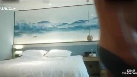 探花大神老王酒店约炮 牛仔裤极品兼职四川妹子皮肤白皙逼紧水多呻吟刺激