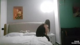 探花大神老王 网约兼职少妇胸推有些不配合被我压在身下中出