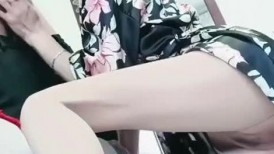 70后美妈妈 ·不惧时光优雅到老~  送儿子出门前，非要来一发，真是乖，给妈妈喂早餐吃， 口爆爽！