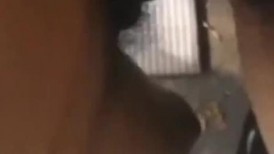 熟女阿姨 撅着操几下 哎呀老公哎呀老公 跟老情人来到郊外车震 太紧张没几下就射了 大白天超刺激