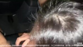熟女人妻吃鸡啪啪 皮肤白皙 鲍鱼粉嫩 在停车场被无套输出 内射 就是空间太小施展不开