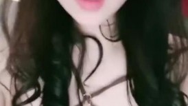 丰乳肥臀肉欲系美女！和闺蜜一起双女秀！大屁股叠罗汉，闺蜜小穴挺粉嫩，轮流掰穴特写