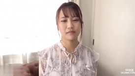 FC2 3982659 【不安と緊張のその先へ..。】小動物のような愛くるしいルックスと小さく華奢な体。純粋無垢な笑顔にぶつける熱い欲情。ニコ１８歳