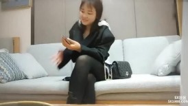 大学生小美女真是嫩啊 白皙高挑翘臀大长腿 销魂娇躯躺着享受妹子爱抚挑逗 吸鸡巴好用力啪啪快速猛烈操穴