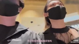 和老板出差被操翻，很多人眼里的女神，在人后如此淫荡，温婉优雅气质让人看了就想狠狠插她！