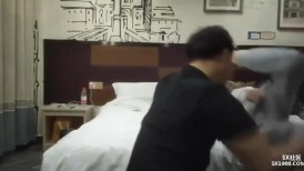 美女吃鸡啪啪 滾走开 不行起来 啊啊我不要了 前女友强行脱衣服舔逼无套输出 耳光打的啪啪响