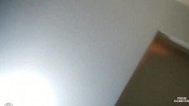 一代炮王，【山鸡岁月】，一线天美穴，白嫩江西小少妇，2000块一次还有什么说的，酒店来一场激情碰撞！