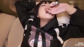 FC2 4185460 【無修正ｘ個人撮影】週1でおじさんと遊んじゃうトー横でナンパした地雷系ちゃんと3P激エロえっち♪感度抜群で何度もイッちゃうパイパン美マンに中出ししちゃうぞ！