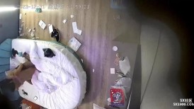 2024-1-1酒店高清精品台多角度偷拍 假期连续开房做爱的年轻情侣穿着黑丝日夜奋战把房间弄得一片狼藉