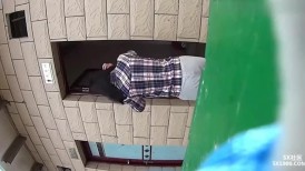 驾校练车场女厕全景偷拍多位美女学员嘘嘘