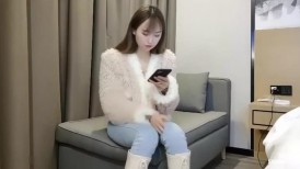 漂亮大奶少妇吃鸡啪啪 身材苗条 穿上情趣内衣 主动上位骑乘 娇喘连连 操了半天不射要被干死了