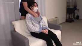 FC2 4210457 【無修正・完全素人】経験人数１人だけ！うぶうぶなド素人１９歳が興味本位でＨな撮影に来ちゃって中年男の餌食に！極太マラをねじ込まれ初めてのねっとりＳＥＸに泣きアエギ状態！
