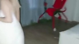 白皙纹身嫩妹被黑鬼大屌狂肏 口交黑鸡巴不烫嘴吗 无尽索取淫交 大战几百回合榨干才罢休