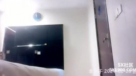 2023-1-26【模特写真丶探花】会所找女技师，按头插嘴深喉，舔硬直接开操，侧入一顿输出