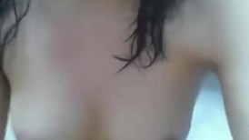 表姐手机里面发现她自拍的私密裸体视频和生活照 想不到表姐是个极品反差婊
