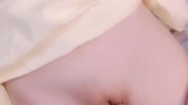 ⚡白虎嫩穴双马尾萝莉萌妹⚡脱下小可爱内裤随意玩弄无毛小嫩穴，腰细圆润屁股翘起后入，进进出出呻吟娇喘太夹了