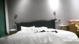 无情的屌 美女纷至沓来 无缝衔接 抬头舔逼女神娇喘 白皙肉体被蹂躏高潮阵阵