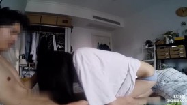 【萝莉控狂喜】杭州海王，OF约炮实录 清纯学妹被压在身下狂怼却很受用