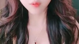 全身粉嫩网红女神！细腰爆乳美腿！大尺度道具自慰，黑丝高跟鞋，卫生间假吊骑乘，极品美臀上下套弄，极度诱惑