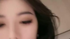 车模下海激情大战！特写吃吊口活棒！第一视角猛怼骚穴，主动骑乘位套弄，美臀被操的抖动