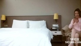 2024.2.28，【利哥探花】，颜值巅峰场，神似王鸥，极品外围女神，肤白貌美可舌吻，人间理想型狂草