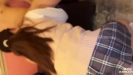 FC2 4331233 第一部3P 【无】班级里一直存在的那个黑黑不起眼的巨乳妹，性爱方面却有着令人惊讶的一面 泡泡财经