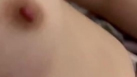 白月光女孩终究逃不脱黄发少年的魔爪,(黄发鬼火少年哄骗清纯JK少女灌醉后开房扒光衣服毫不怜香惜玉