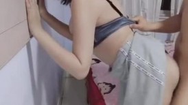 长腿翘臀淫妻母狗【诗妍】露脸性爱自拍，野外露出车震各种情趣制服啪啪1