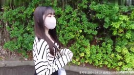 FC2 4352690 ペ〇ーズっていうアプリに経験人数0の処・女で恋愛したことない地下アイドル？？ってのしてる女性いたけど初めてアプリ登録してみたみたい！意外とこのアプリ悪くわないのかも、、、です