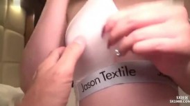 巨乳美女吃鸡啪啪 身材丰腴 前凸后翘 鲍鱼肥沃 舔逼的淫水直流 无套输出 内射