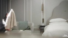 《小利探花》直击现场抓捕 熄灯号响起 过年在牢里了