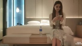 文轩转型走高端路线 看上去像混血1米73网红外围妹子
