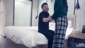 漂亮美女 今天我要耕坏你的田 不要打嘴炮哦 啊啊老公快射给我 后面还有两单口硬直接开车 一顿猛怼操完走人