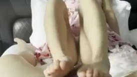 真实舞蹈学生妹露脸援交第二段，推特大咖【印象】高价约会清纯花季少女，性经验不多还得教她，全程露脸，对话精彩