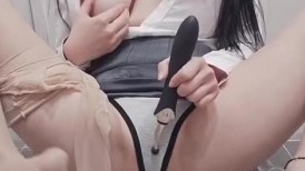 明星颜值反差女神『Aram』首次露下体 顶级尤物，高挑的身材超高颜值，清纯淫靡并存，美乳丰臀超反差小姐姐