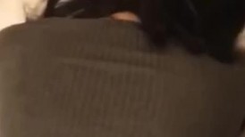 【高清版】【淫妻偷情】“我干你爽，还是你老公干你爽？”爱口交的美少妇和炮友偷情操逼