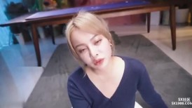 国产传媒 H142 劈腿性爱体验 软骨美女的性爱实录初体验