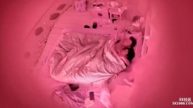 今日5-12新鲜出炉还热乎的偷拍视频！身材与阿黁苗条的小蛮腰美眉，颜值高，俩人干柴烈火似的做爱