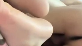 大奶小女友 舔的好舒服 来想操逼了 妹子身材丰腴 前凸后翘 口活不错 在家被大鸡吧男友无套输出 射了要逼口
