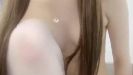 双马尾清纯美少女，白丝美腿，扣穴自慰，情趣肛塞尾巴，操我小骚逼，娇喘呻吟