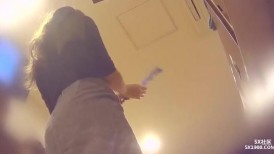 大众澡堂子偷拍几个身材不错的少妇洗澡换衣服