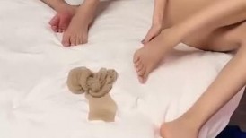 丝袜美腿小骚货3P名场面 摸的骚穴浪叫 前后夹击爆草 第一视角后入 (2)