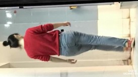 商场女厕多场景近距离偷拍 几个少妇的极品美逼